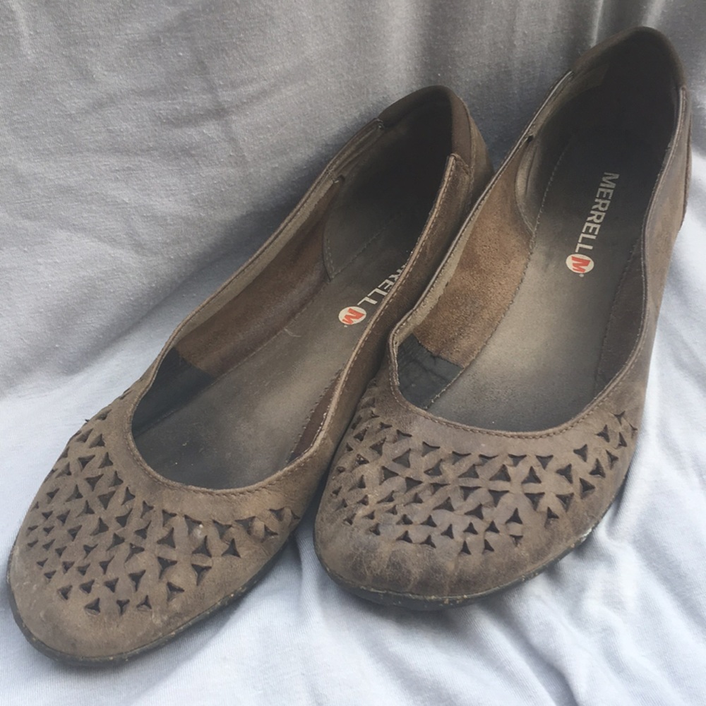 Merrell brown leather flats
